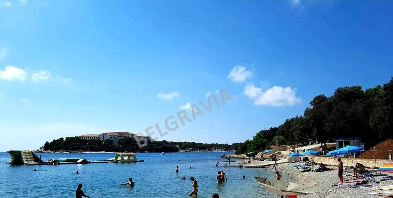 Villa Belgravia Пула